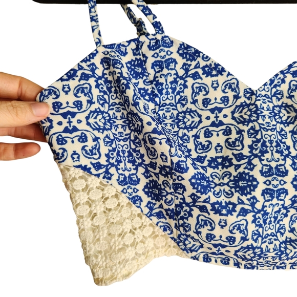 NWT LF Boutique Mika & Gala Crop Tank Top - Blue & White - Picture 2 of 5
